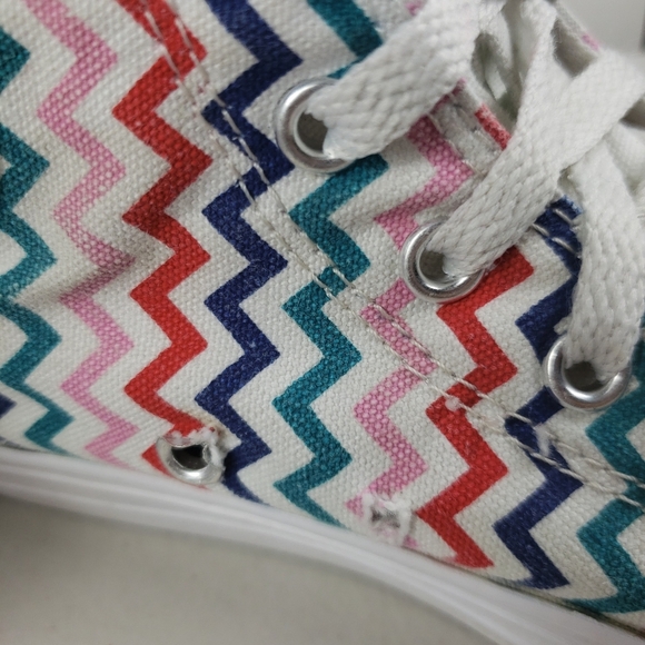 Converse chuck Taylor All-Star sz 2 youth - Picture 6 of 11